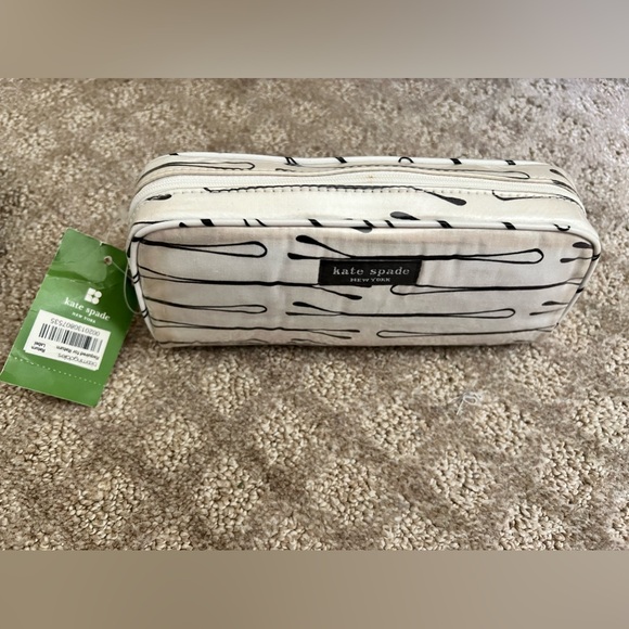 Kate Spade Makeup Case Set - Picture 7 of 12